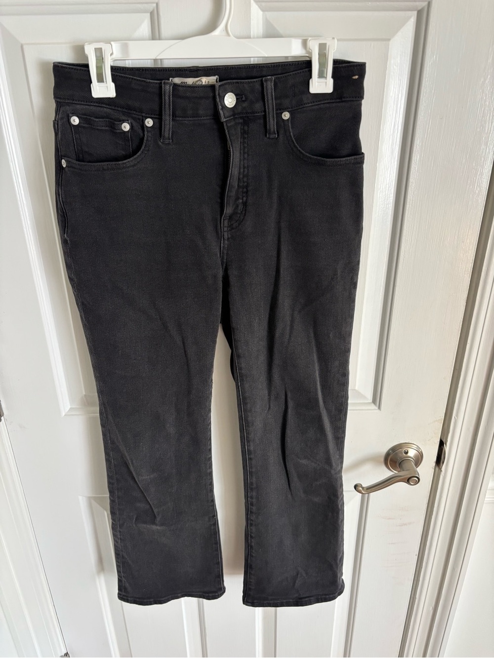 Madewell Black Curvy Kick Out Jean. Size 28